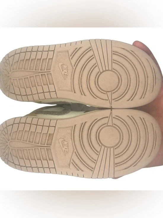 Nike Air Jordan 1 Mid SE Craft Taupe Haze Toddler Sneakers Size 9C - Picture 9 of 10